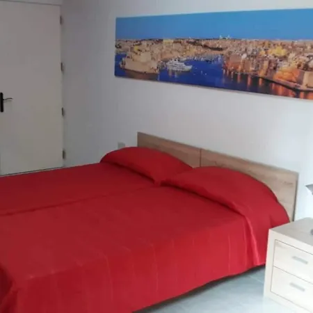 Very Bright Well Kept Appartement *